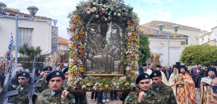 Το Μεσολόγγι γιόρτασε τον Πολιούχο του Άγιο Σπυρίδωνα (εικόνες)