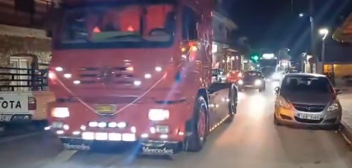 Παραβόλα: Με συνοδεία φορτηγών οι νεόνυμφοι (video)