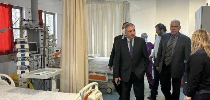Στο Νοσοκομείο Αγρινίου ο Γιάννης Καρβέλης –  Δηλώσεις στο sinidisi.gr (video)