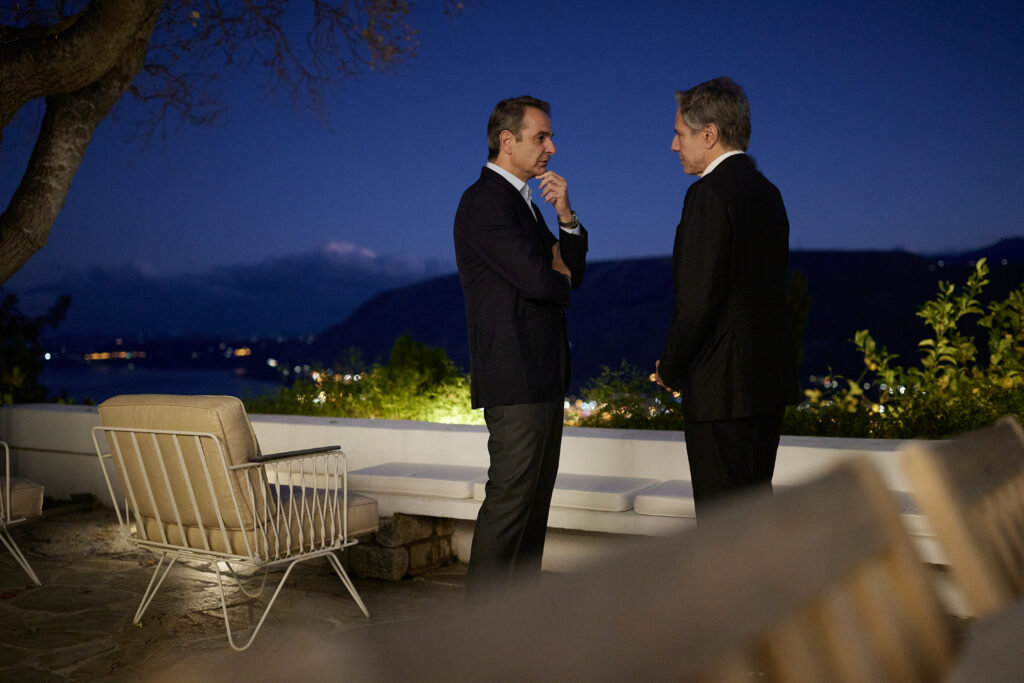 Σε εγκάρδιο κλίμα η συνάντηση Μητσοτάκη με Μπλίνκεν – Ο πρωθυπουργός επανέλαβε τις πάγιες ελληνικές θέσεις