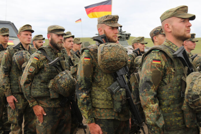 Η Eva Högl, μέλος της Bundestag αρμόδια για τον γερμανικό στρατό και τις ένοπλες δυνάμεις, παρουσίασε μια αρνητική εικόνα για τον στρατό