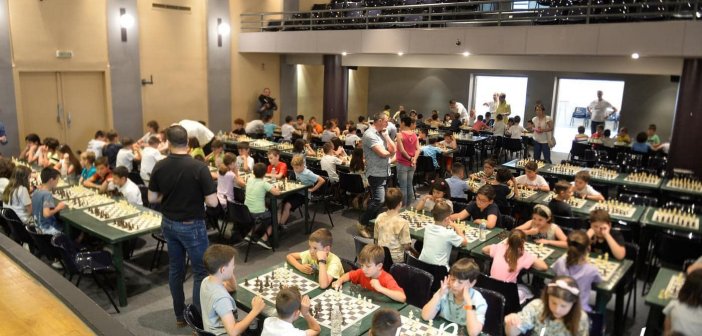 Αγρίνιο: Μεγάλη επιτυχία για το 10ο Σχολικό Πρωτάθλημα Σκακιού της Γ.Ε.Α.